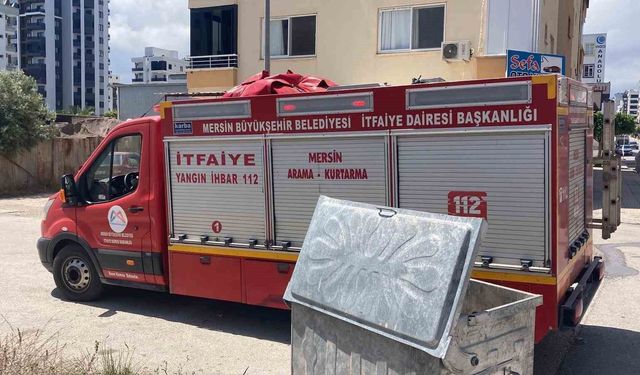 İşyerinin arkasındaki eşyalar yandı