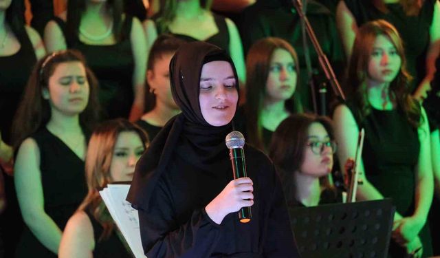 Lise öğrencilerinden konser