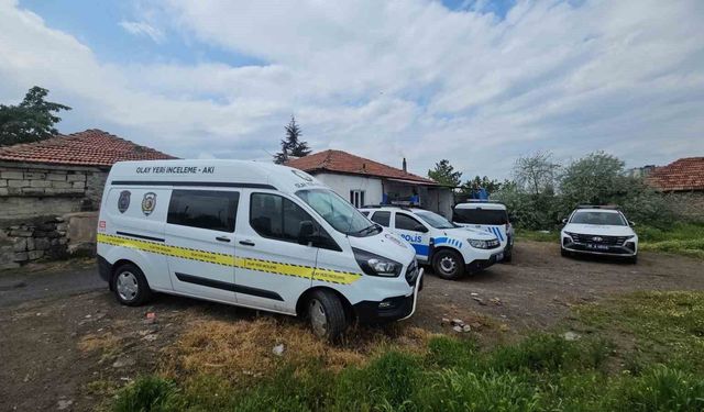Bir kişi evde ölü bulundu