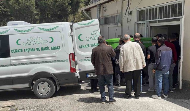 Komşusu tarafından bıçaklanan genç hayatını kaybetti