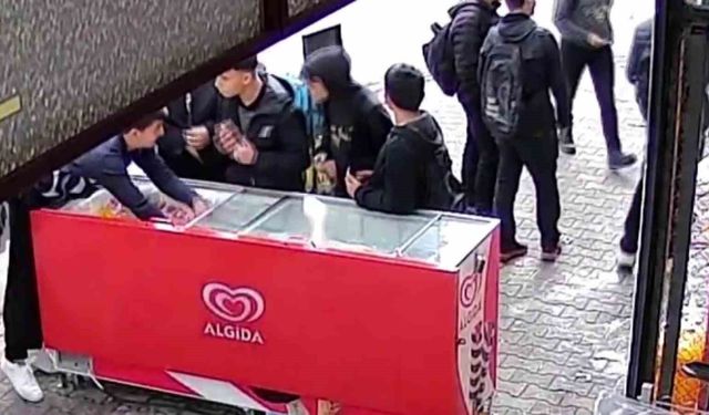 Öğrenciler dondurmaları montlarına gizleyip çaldı