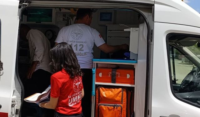 Okul önünde iki kişi arasında kavga: 1 yaralı