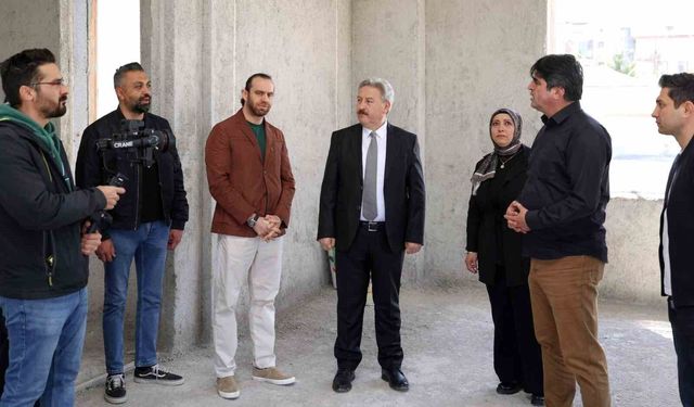 Selçuklu Mahallesi'nin çok amaçlı sosyal tesisi hızla yükseliyor