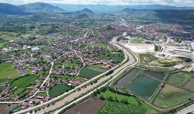 Taşkın alarmı nedeniyle okullar 3 gün tatil edildi