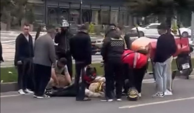 Bor yolunda motosiklet yayaya çarptı: 2 yaralı!