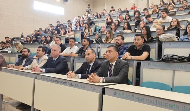 Başkan Özdemir'den NÖHÜ'lü maliyecilere yerel yönetim tecrübesi