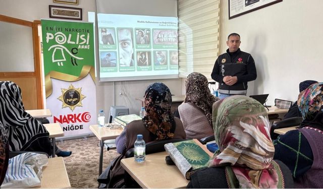 Narkotik ekiplerinden 592 kişiye bilgilendirme