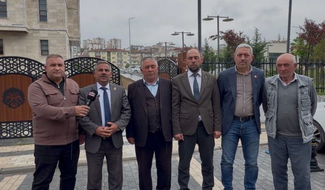 Sazlıcalılar altın ve kalsit için valilik önünde toplandı