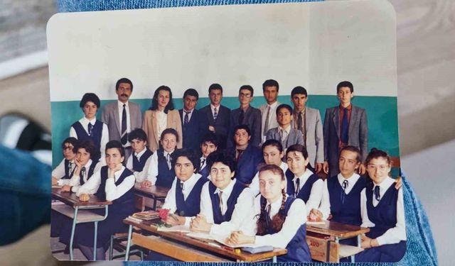 45 yıllık öğretmeni eşinin emeklilik sürprizi