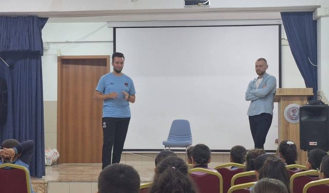 Nazmiye Pınar İlkokulu’nda "Kariyer Günleri ve Veli Semineri" düzenlendi