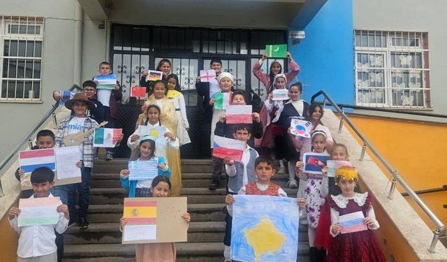 Çamardı'da öğrenciler dünya kültürlerini sergiyle tanıttı