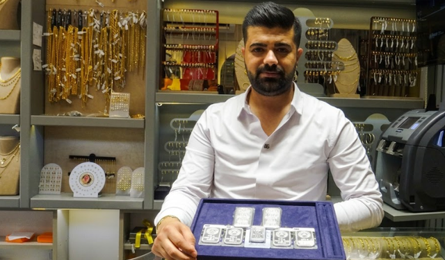 Gümüşteki sert düşüş talebi etkiledi