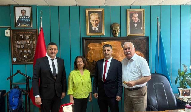 Şehit ailesine hürmet gösteren şoför ödüllendirildi