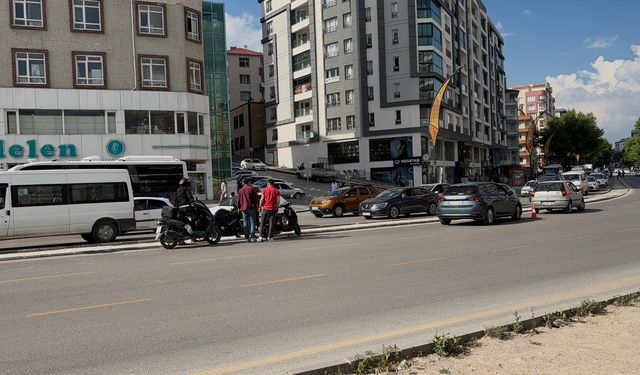 Niğde’de otomobil ile motosiklet çarpıştı: 1 yaralı