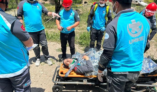 Niğde’de UMKE personeline zorlu medikal kurtarma eğitimi