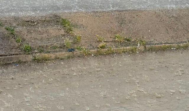 Yağmur sürücülere zor anlar yaşattı