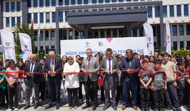 Niğde'de TÜBİTAK Bilim Fuarı festivali başladı