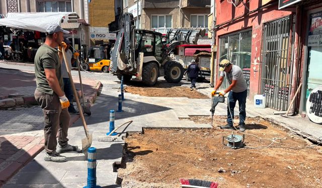 Niğde’de yağmur sonrası çöken taşlarda onarım çalışması