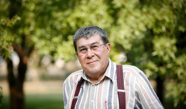 Türk tiyatrosunun usta ismi Zihni Göktay hayatını kaybetti