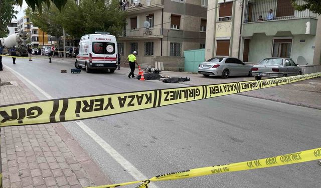 Beton mikserinin çarptığı elektrikli bisikletin sürücüsü öldü