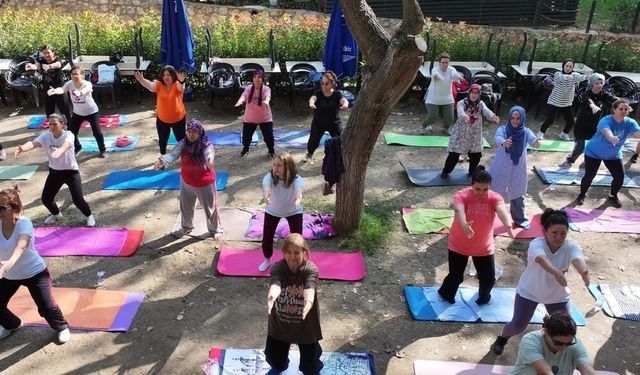 Açık havada yoga zamanı