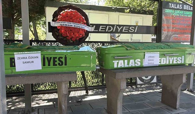 Feci kazada hayatını kaybeden anne ve 8 aylık bebeği yan yana toprağa verildi