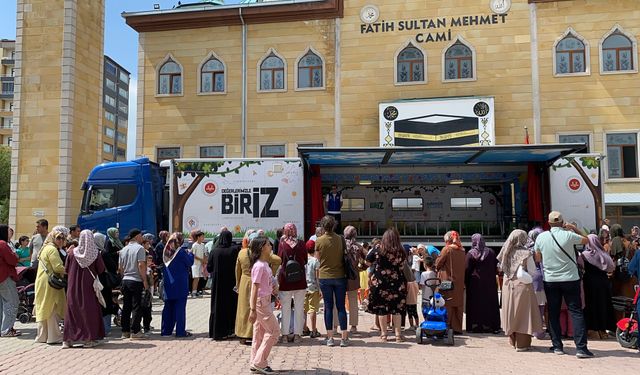 Niğde’de çocuklar eğlence tırında buluştu