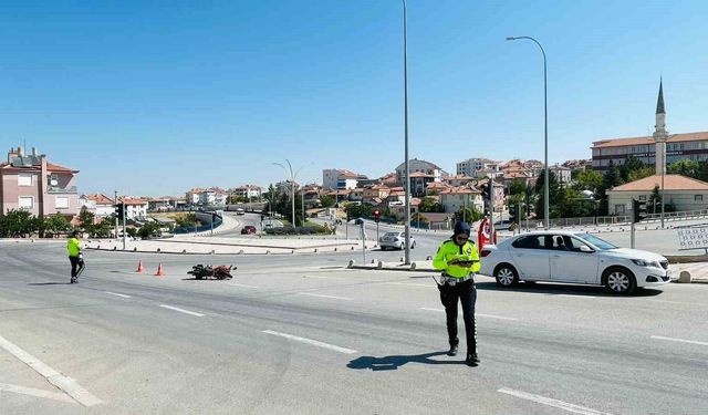 Karaman'da otomobille motosiklet çarpıştı: 1 yaralı