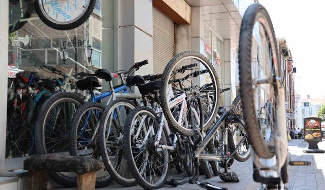 Yaz sezonu bisiklet satış ve kiralamalarını hareketlendirdi