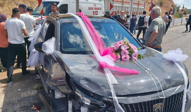 Düğün konvoyunda kaza: 9 yaralı