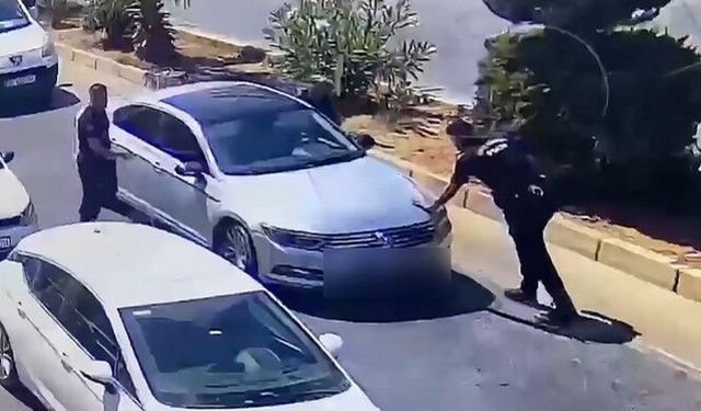 Hırsızlık zanlıları otomobille kaçarken yakalandı