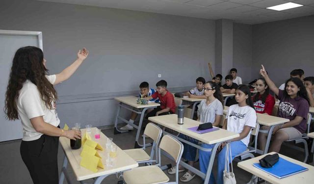 Ücretsiz yaz atölyeleri öğrencilerden yoğun ilgi görüyor