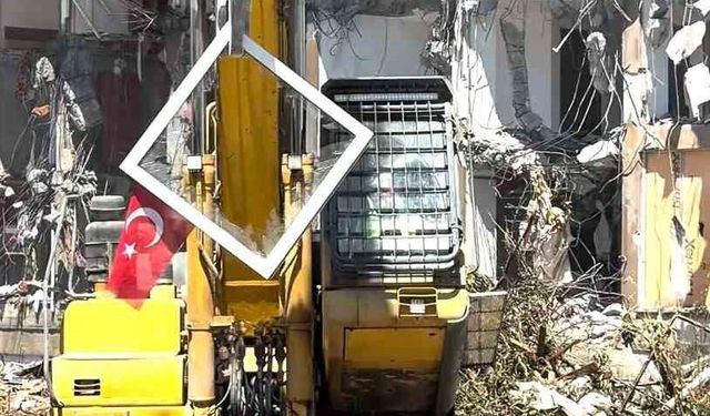 Yıkım sırasında dikkat çeken hassasiyet