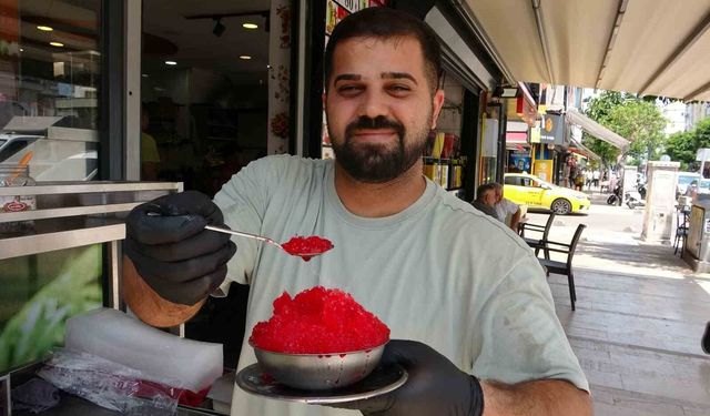 Vatandaşlar bici biciyle serinliyor