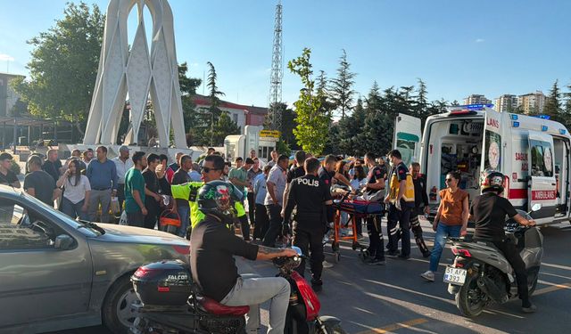 Niğde'de yolun karşısına geçmeye çalışan yayaya otomobil çarptı