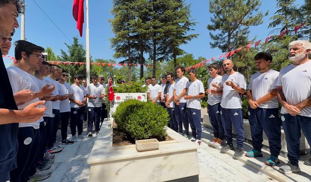 10. Ömer Halisdemir Bisiklet Turu tamamlandı