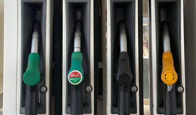 Gece yarısı tabelalar değişecek: Motorine bir zam daha
