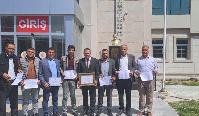 Alay Belediye Başkanı Akdemir ve meclis üyeleri CHP'den istifa etti