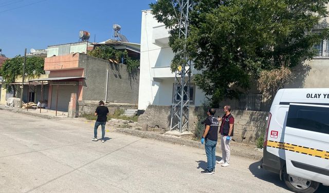 Boşanma aşamasındaki eşini ve baldızını vurdu