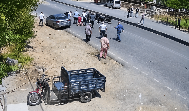 Niğde’de motosiklet ve ATV çarpıştı: 4 yaralı