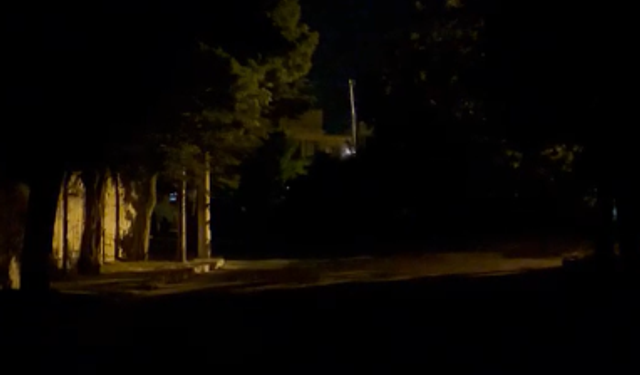 Fertek’de vatandaşlar aydınlatmaya çözüm bekliyor