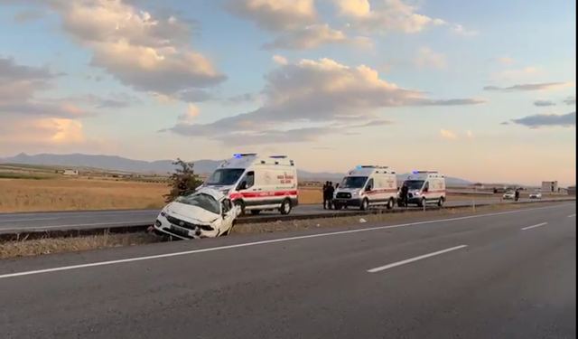 Niğde-Kayseri yolunda feci kaza: 4 yaralı
