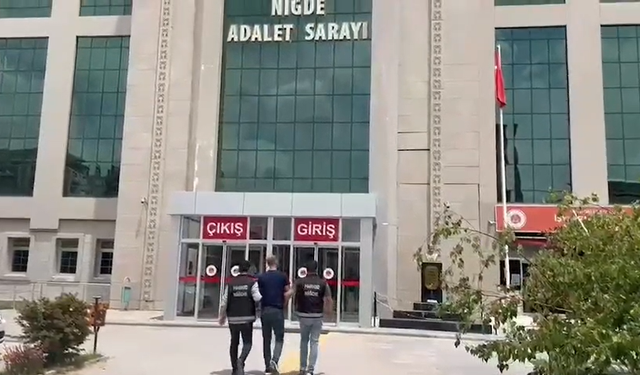 Niğde’de 170 kök hint keneviri ele geçirildi