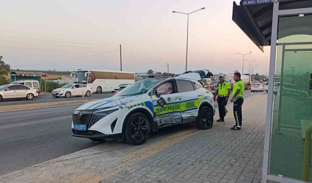 Zincirleme kaza: 1'i polis 2 kişi yaralandı