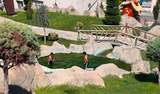 Sıcaklık arttı, Niğde’de çocuklar yasağa aldırmadı