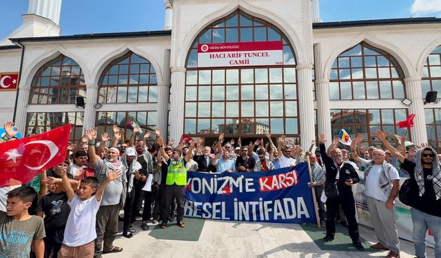 Filistin'e destek konvoyu Niğde'de yoğun katılımla karşılandı