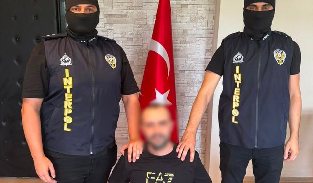 İçişleri Bakanlığı duyurdu: 2 suç örgütü elebaşı Türkiye’ye getirildi