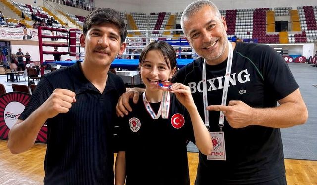 Niğdeli boksörlerden Türkiye Şampiyonası’nda çifte başarı
