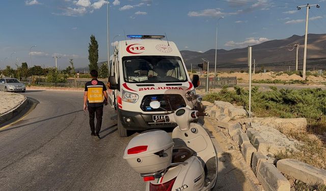 Niğde’de motosikletten düşen sürücü yaralandı