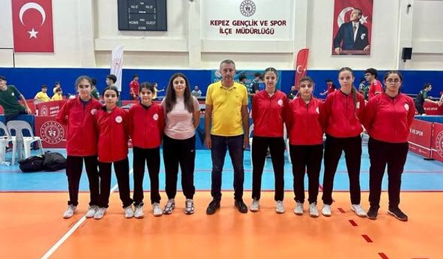Niğdeli gençler madalya peşinde